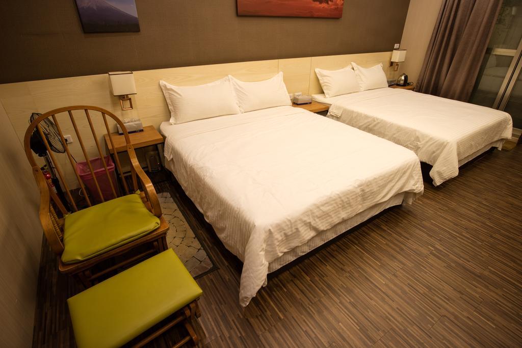 Cozy Cozy Hostel Tainan Exterior foto