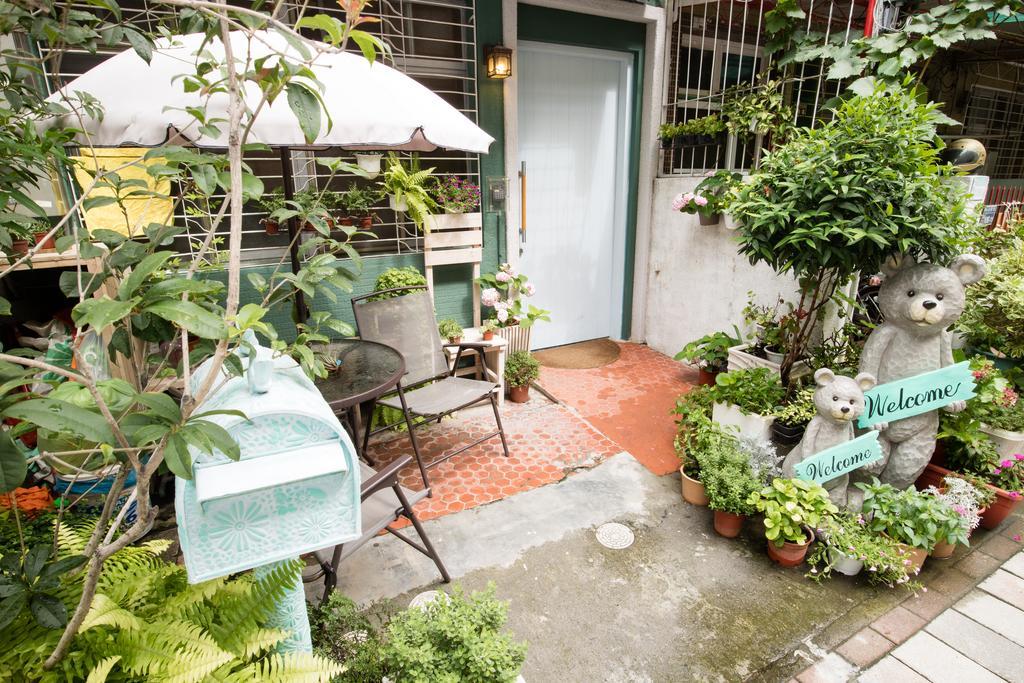 Cozy Cozy Hostel Tainan Exterior foto